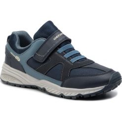 Sneakersy GEOX - J Bernie B J9411B 0Buce C0700 D Navy/Avio. Niebieskie trampki chłopięce Geox, bez wzorów, ze skóry ekologicznej, na rzepy. Za 219,00 zł.