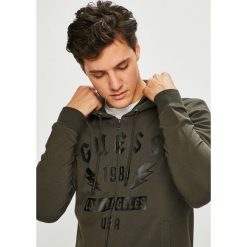 Guess Jeans - Bluza. Bluzy męskie Guess Jeans, xxl, z nadrukiem, z elastanu, z kapturem, bez rękawów, z kapturem. W wyprzedaży za 319,90 zł.
