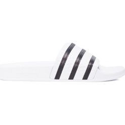 Adidas Originals - Klapki Adilette. Białe kapcie męskie marki adidas Originals, z materiału. Za 169,90 zł.