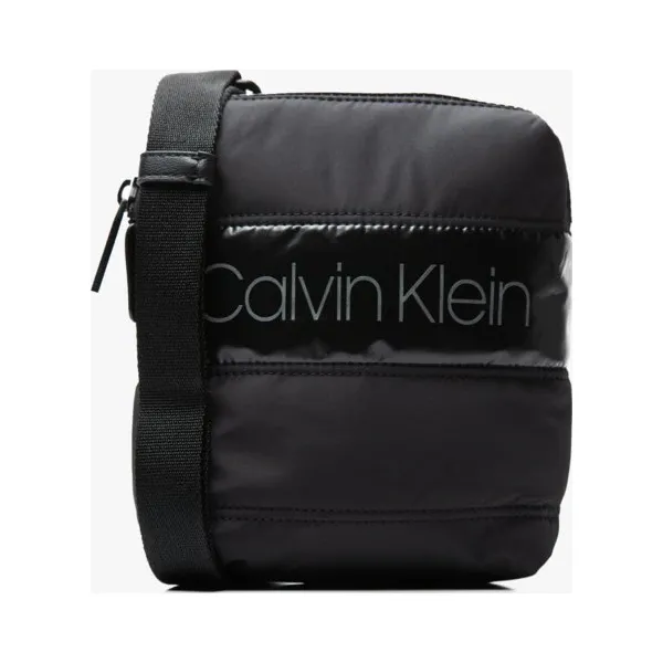 Calvin Klein Torba Puffer Mini Reporter , granatowy, rozmiar ONE SIZE. Niebieskie torby męskie na ramię Calvin Klein, w paski, z materiału. Za 279,99 zł.