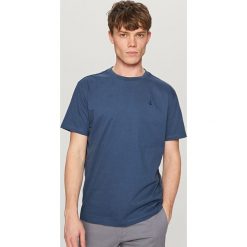 T-shirty męskie: T-shirt z kontrastową kotwicą – Niebieski