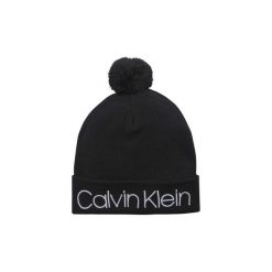 Czapki Calvin Klein Jeans K60K605932 POM POM BEANIE. Czarne czapki damskie Calvin Klein Jeans, bez wzorów, z jeansu. Za 151,38 zł.