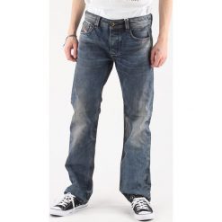Diesel Larkee Dżinsy Niebieski. Niebieskie jeansy męskie Diesel, bez wzorów. Za 826,95 zł.
