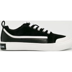 Calvin Klein Jeans - Tenisówki. Czarne tenisówki damskie marki Calvin Klein Jeans, z jeansu, na sznurówki. W wyprzedaży za 319,90 zł.