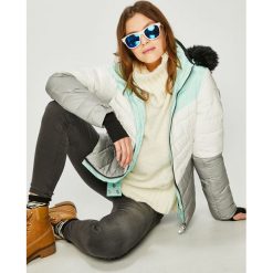 Killtec - Kurtka Snowboardowa. Szare kurtki damskie marki KILLTEC, z poliesteru, z kapturem. W wyprzedaży za 599,90 zł.