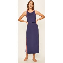 Emporio Armani - Koszula nocna. Niebieskie piżamy damskie Emporio Armani, s, bez wzorów, z elastanu, bez rękawów. W wyprzedaży za 249,90 zł.