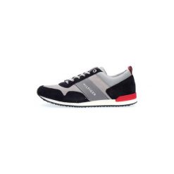 Buty Tommy Hilfiger FM0FM02042 ICONIC MATERIAL MIX. Niebieskie trampki męskie TOMMY HILFIGER, bez wzorów, z materiału, bez zapięcia. Za 310,50 zł.