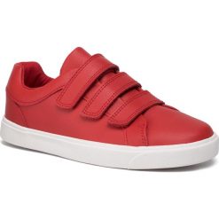 Sneakersy CLARKS - City OasisLo K 261433307 Red Leather. Czerwone trampki chłopięce Clarks, bez wzorów, ze skóry, na rzepy. W wyprzedaży za 189,00 zł.