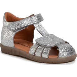 Sandały BUNDGAARD - Roberta BG202090G S Silver Daisy 954. Szare sandały dziewczęce Bundgaard, ze skóry, bez zapięcia. W wyprzedaży za 279,00 zł.