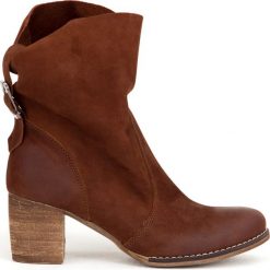 Botki - skóra naturalna - model 497 - kolor brąz przecierka. Szare botki damskie Zapato, na zimę, z jeansu, klasyczne, za kostkę, bez obcasa, na obcasie, na klamry. Za 399,00 zł.