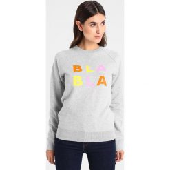 Bluzy damskie: Amorph Berlin PRINT BLA BLA Bluza grey/yellow/orange/pink