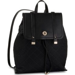 Plecak TOMMY HILFIGER - Th Elegant Backpack Quilted AW0AW07512 BDS. Czarne plecaki damskie TOMMY HILFIGER, bez wzorów, ze skóry ekologicznej. Za 579,00 zł.