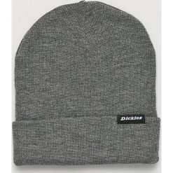 Dickies - Czapka. Szare czapki męskie marki Dickies, na zimę, z dzianiny. W wyprzedaży za 49,90 zł.
