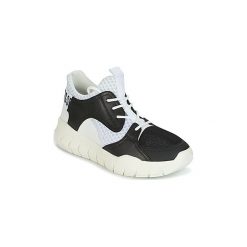 Buty Bikkembergs FIGHTER 2022 LEATHER. Czarne trampki męskie Bikkembergs, bez wzorów, bez zapięcia. Za 719,20 zł.