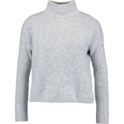 Swetry klasyczne damskie: Miss Selfridge Petite EASY DETAIL HIGH NECK Sweter grey