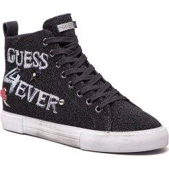 Sneakersy GUESS - FLPYE4 FAM12 BLACK. Czarne sneakersy damskie Guess, z materiału. Za 439,00 zł.