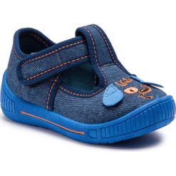 Kapcie SUPERFIT - 4-00263-81 M Blau. Niebieskie sandały chłopięce Superfit, z materiału. W wyprzedaży za 119,00 zł.
