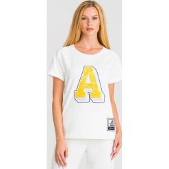BLUZA Armani Exchange. Białe bluzy damskie Armani Exchange, s, z nadrukiem, z bawełny, z krótkim rękawem, krótkie, bez kaptura. Za 449,00 zł.