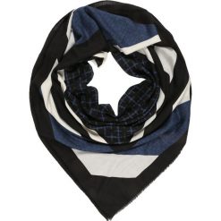 By Malene Birger FILLIA Chusta skyline. Niebieskie chusty damskie marki By Malene Birger, bez wzorów, z wełny. Za 509,00 zł.