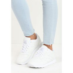 Białe Buty Sportowe Myron. Białe buty sportowe damskie Born2be, bez wzorów, sportowe. Za 79,99 zł.