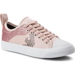Trampki EMPORIO ARMANI - X3X050 XL486 C139 Nude/Nude/Nude. Różowe półbuty damskie Emporio Armani, na co dzień, z aplikacjami, z gumy, bez obcasa, na płaskiej podeszwie, bez zapięcia. W wyprzedaży za 409,00 zł.