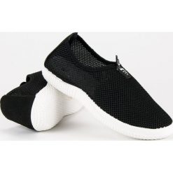 Wsuwane buty sportowe MERG. Czarne buty sportowe damskie marki Merg, sportowe. Za 49,90 zł.