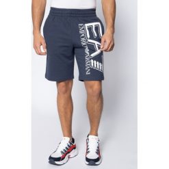 Szorty sportowe EA7 Emporio Armani 3HPS59 PJ05Z 1554. Niebieskie spodenki sportowe męskie EA7 Emporio Armani, xl, bez wzorów, z bawełny, sportowe. Za 349,00 zł.