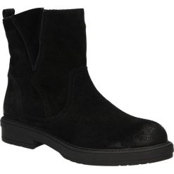 Botki welurowe Nessi 17252/L. Czarne botki damskie marki Nessi, z weluru, bez obcasa, bez zapięcia. Za 226,99 zł.