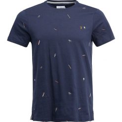 T-shirty męskie: Farah PISKEY Tshirt z nadrukiem yale