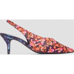 NA-KD Shoes Czółenka na niskim obcasie we wzory - Pink,Orange,Multicolor. Pomarańczowe buty ślubne damskie NA-KD Shoes, w paski, z satyny, na niskim obcasie, na obcasie. W wyprzedaży za 48,59 zł.