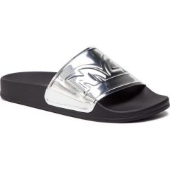 Klapki MCQ - Chrissie Slide 547040 R2588 8106 Silver. Szare klapki damskie MCQ, bez wzorów, ze skóry ekologicznej, bez obcasa. W wyprzedaży za 319,00 zł.