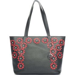 Torebki klasyczne damskie: Skórzana torebka w kolorze czarno-czerwonym – 32 x 27 x 15 cm