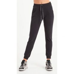 SPODNIE DRESOWE LIU JO SPORT. Spodnie damskie Liu Jo Sport, s, z jeansu, eleganckie. Za 459,00 zł.