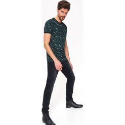 T-SHIRT XMASS. Czarne t-shirty męskie marki Top Secret, na lato, xxl, z nadrukiem, z bawełny. W wyprzedaży za 19,99 zł.