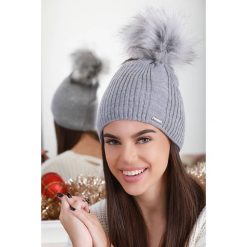 Czapka MORIKA DARK GREY. Szare szaliki damskie IVET, bez wzorów, z wełny. W wyprzedaży za 15,00 zł.
