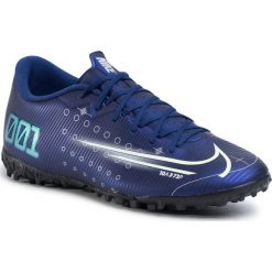 Buty NIKE - Vapor 13 Academy Mds Tf CJ1306 401 Blue Void/Barley Volt/White. Niebieskie buty sportowe męskie Nike, ze skóry ekologicznej, bez zapięcia, do piłki nożnej. W wyprzedaży za 299,00 zł.