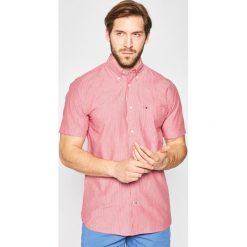 Koszula TOMMY HILFIGER Fine Stripe Shirt MW0MW12804. Czerwone koszule męskie TOMMY HILFIGER, xl, bez wzorów, z bawełny, casualowe, bez kołnierzyka, bez rękawów. W wyprzedaży za 249,00 zł.