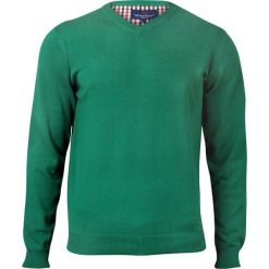 Zielony Męski Sweter w Serek (V-neck) -Adriano Guinari- Klasyczny, Butelkowa Zieleń SWADGSS18greenlake. Żółte swetry męskie Adriano Guinari, m, bez wzorów, z bawełny, eleganckie, z dekoltem w serek, bez kaptura. Za 99,00 zł.