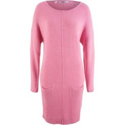 Sukienka dzianinowa bonprix malinowy. Różowe sukienki damskie dzianinowe marki bonprix. Za 49,99 zł.