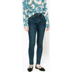 Medicine - Jeansy Future Past. Szare jeansy damskie marki MEDICINE, z aplikacjami, z elastanu. W wyprzedaży za 59,90 zł.