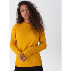 Gładki sweter - Żółty. Żółte swetry damskie House, s, bez wzorów, bez rękawów, bez kaptura. Za 69,99 zł.