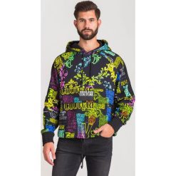 BLUZA Versace Jeans Couture. Czarne bluzy męskie Versace Jeans Couture, m, z aplikacjami, z jeansu, z kapturem, bez rękawów, z kapturem. Za 1949,00 zł.