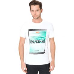 Jack & Jones Friday-disc Koszulka Biały. Białe podkoszulki męskie Jack & Jones, xl, z nadrukiem, z bawełny, bez kołnierzyka, krótkie. Za 64,95 zł.