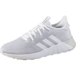 Sneakersy "Questar X BYD" w kolorze błękitnym. Niebieskie trampki i tenisówki damskie Nike, Adidas & Co. W wyprzedaży za 193,95 zł.