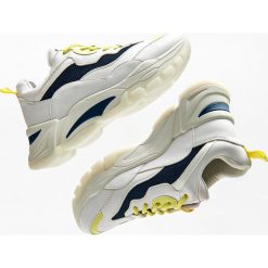 Sneakersy multikolor - Biały. Białe sneakersy damskie Cropp. Za 179,99 zł.