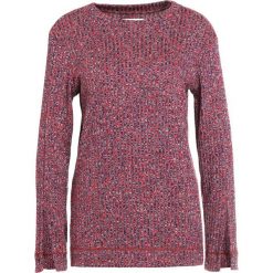 Swetry klasyczne damskie: LibertineLibertine DEAR DEBATE Sweter red/navy melange