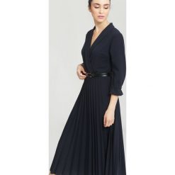 Granatowa Sukienka Overtones. Szare sukienki marki other, na jesień, l, mini. Za 109,99 zł.