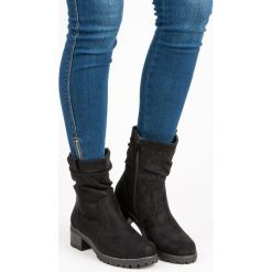 Zamszowe workery KAYLEE. Czarne botki damskie marki LUCKY SHOES, z zamszu. Za 129,90 zł.