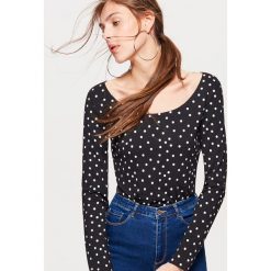 Koszulka z długim rękawem - Czarny. Czarne t-shirty damskie marki Cropp, s, bez wzorów, bez kołnierzyka, z długim rękawem, długie. Za 59,99 zł.