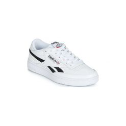 Buty Reebok Classic REVENGE PLUS MU. Białe trampki i tenisówki damskie Reebok Classic, bez wzorów, bez zapięcia. Za 349,00 zł.